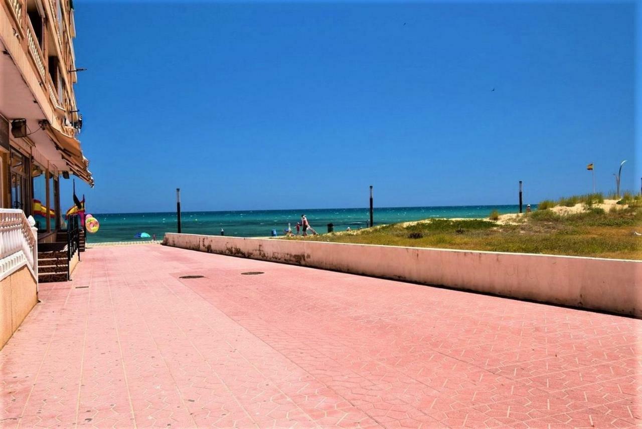 34 Retro Beach House - Alicante Real Estate Torrevieja Dış mekan fotoğraf